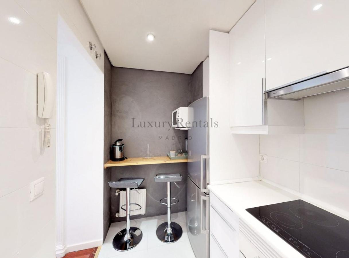 San Jeronimo I Appartement Madrid Buitenkant foto