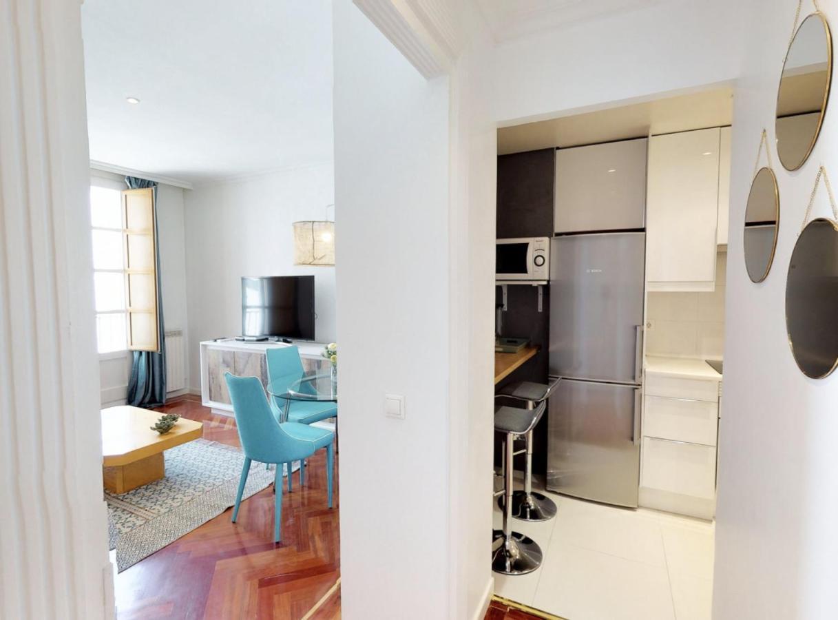 San Jeronimo I Appartement Madrid Kamer foto