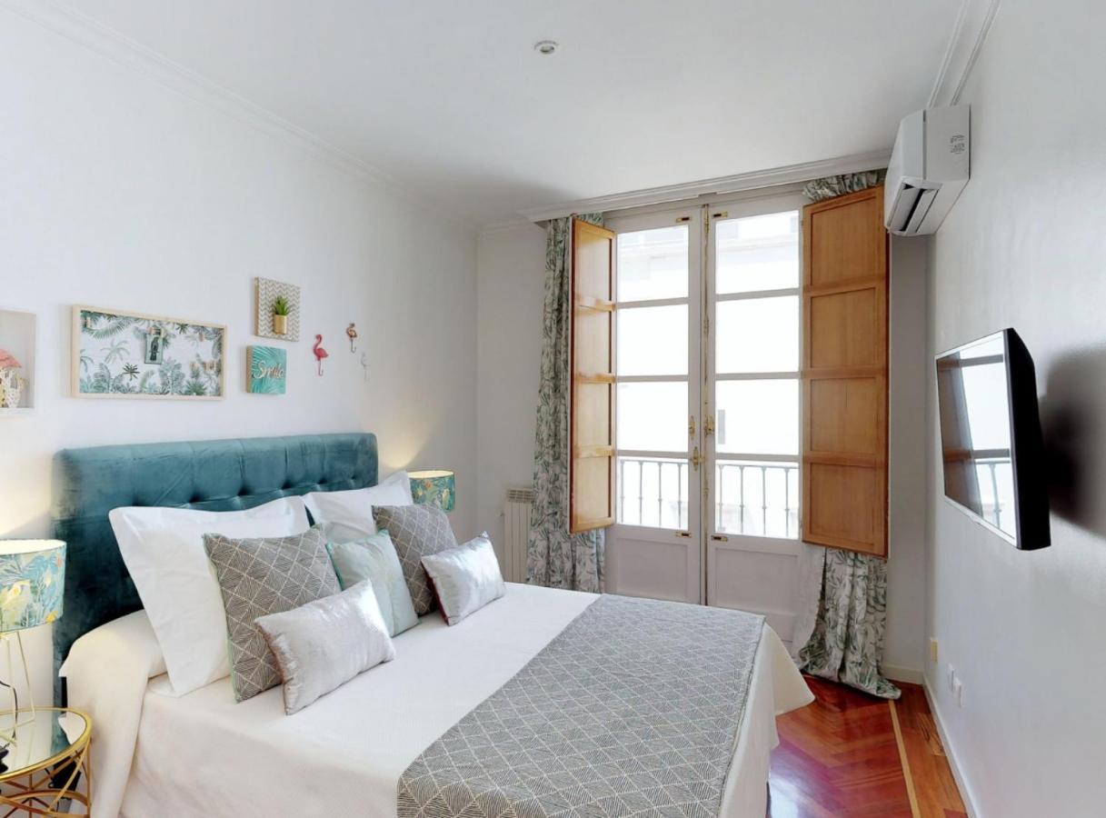 San Jeronimo I Appartement Madrid Kamer foto